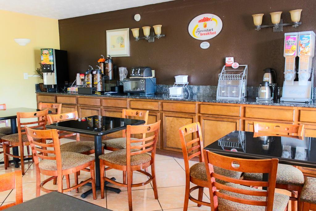 Super 8 By Wyndham College Park/Atlanta Airport West Motel Dış mekan fotoğraf